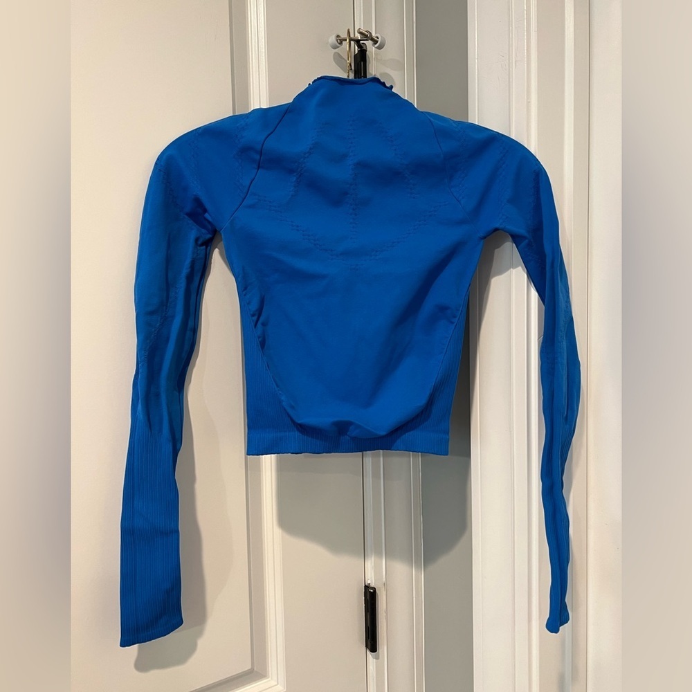 Free People Movement Good Karma Hi Neck Layer in Mid Atlantic Size XS/S NWT - Picture 4 of 6